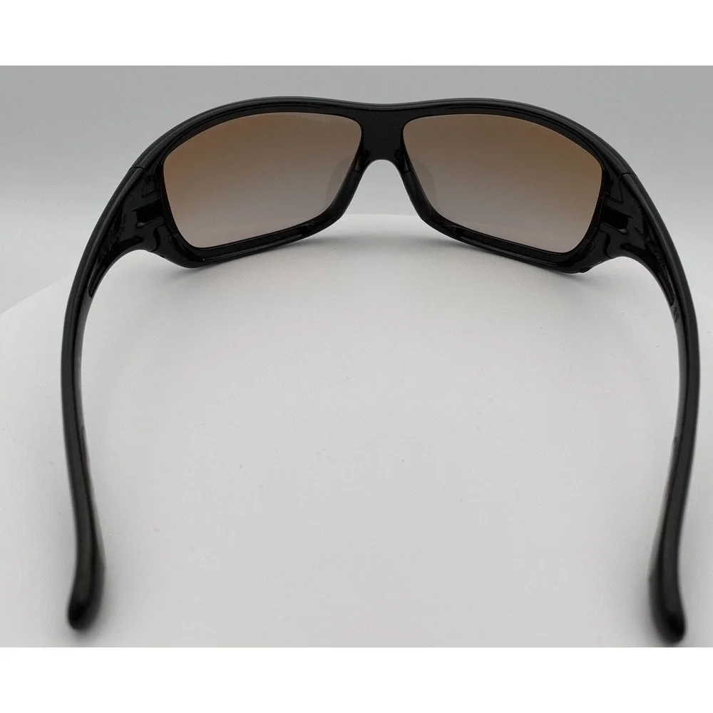 Oakley model ideal